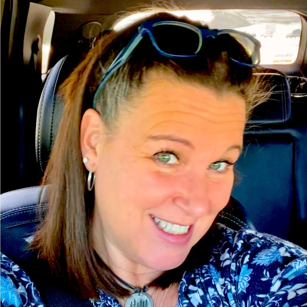 Meet your Posher, Christine